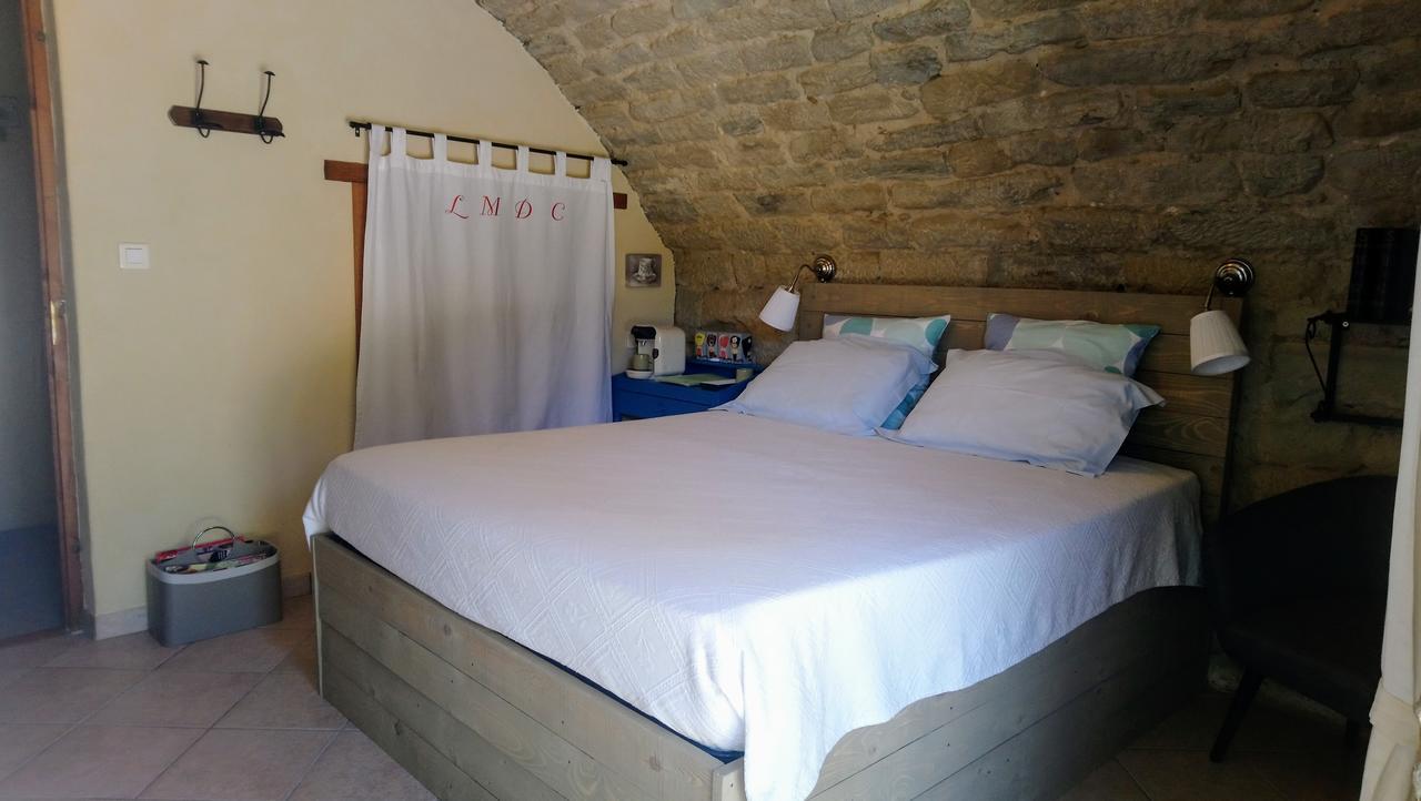 La Meridienne Des Collines Bed & Breakfast